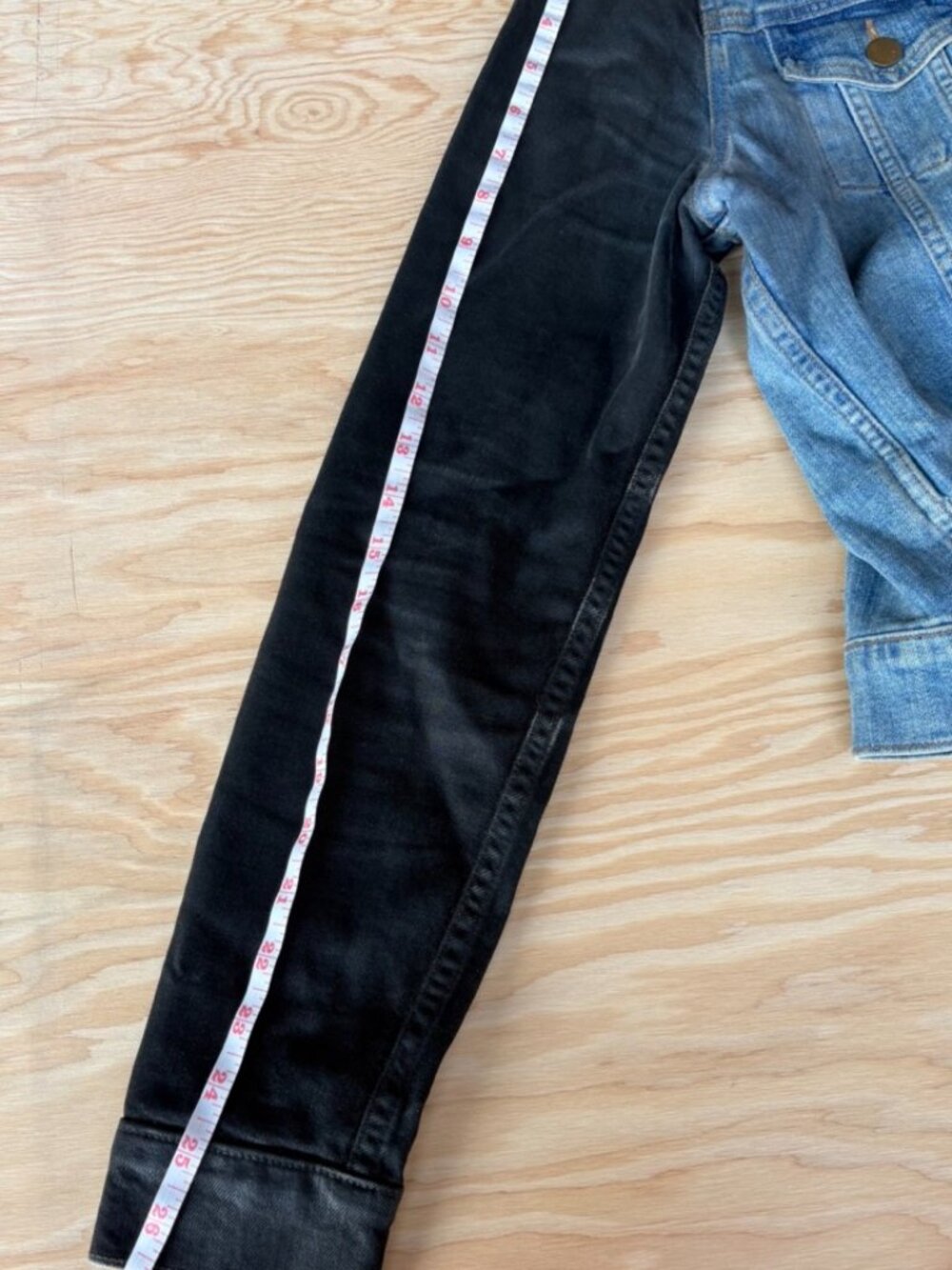 J BRAND - Two-Tone Denim Jacket w/ Wax Sleeves, SZ M - Picture 6 of 11
